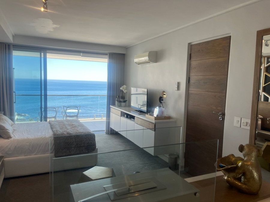 2 Bedroom Property for Sale in Sea Point Western Cape